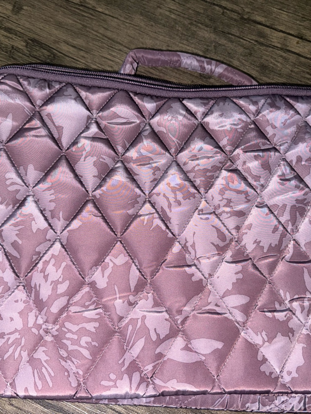 NWT Vera Bradley Ultralight Laptop Workstation Crossbody Tonal Chrysanthemums - Picture 4 of 14